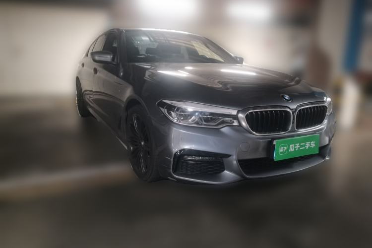 Used BMW 5 Series 2019 530i M Sport Package Front Right 45 Deg