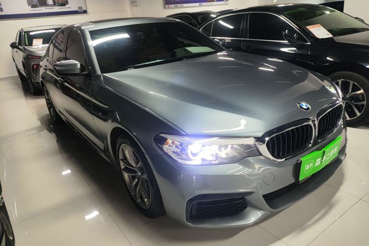 Used BMW 5 Series 2019 Restyled 525i M Sport Package Front Right 45 Deg