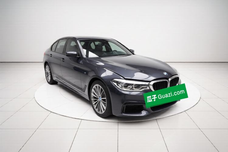 Used BMW 5 Series 2019 530i M Sport Package Front Right 45 Deg