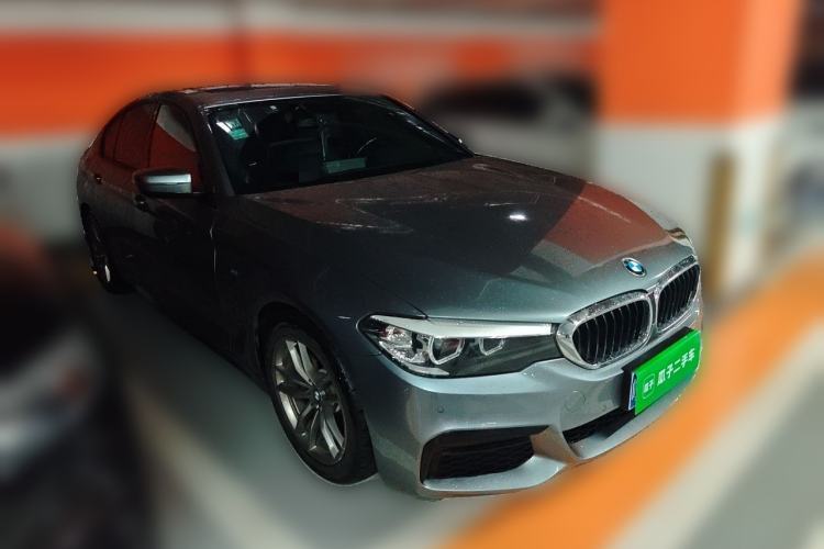 Used BMW 5 Series 2019 525i M Sport Package Front Right 45 Deg