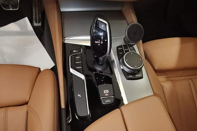 Used BMW 5 Series 2019 525i M Sport Package Gear Lever