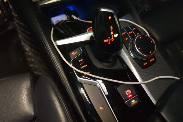 Used BMW 5 Series 2019 525i M Sport Package Gear Lever