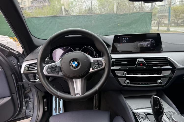 Used BMW 5 Series 2019 Restyled 525i M Sport Package Interior 2