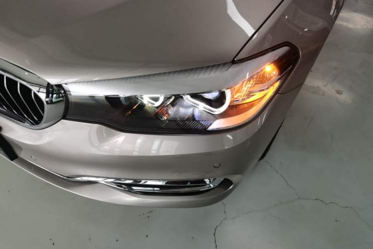 Used BMW 5 Series 2019 530Li xDrive Luxury Package Left Front Headlight