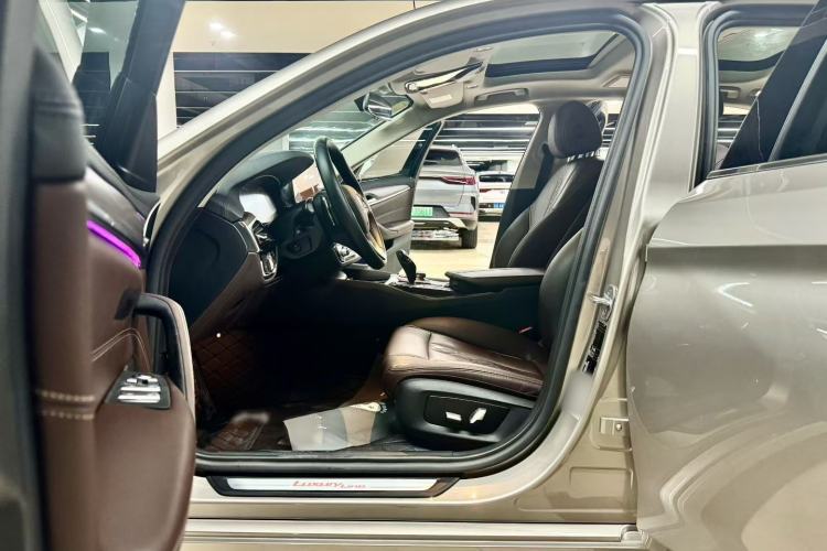 Used BMW 5 Series 2019 530Li Leading Model Luxury Package Left Front Seat