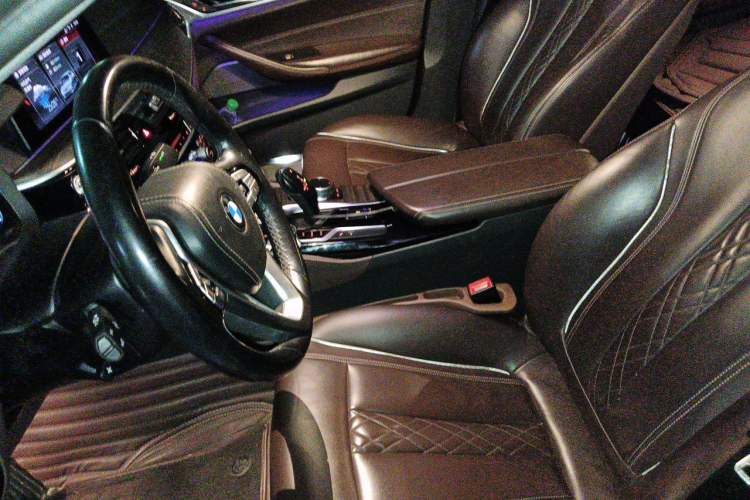 Used BMW 5 Series 2019 530Li Luxury Edition Premium Package Left Front Seat