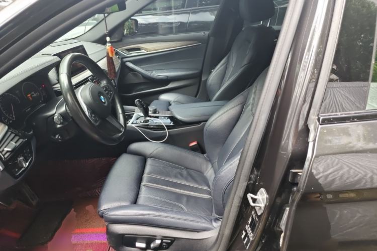 Used BMW 5 Series 2019 530i M Sport Package Left Front Seat