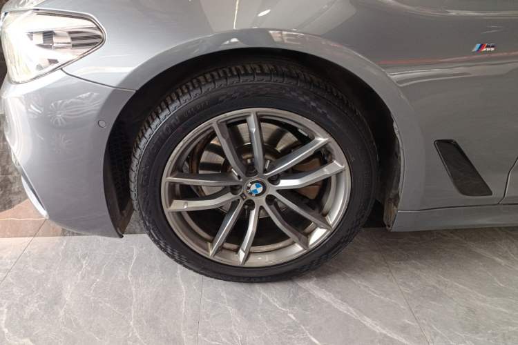 Used BMW 5 Series 2019 525i M Sport Package Left Front Wheel Hub