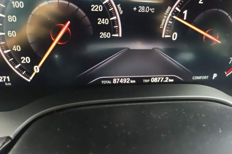 Used BMW 5 Series 2019 530i M Sport Package Odometer Close Up