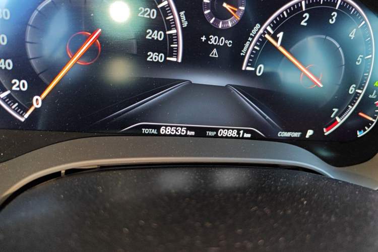 Used BMW 5 Series 2019 525Li M Sport Package Odometer Close Up
