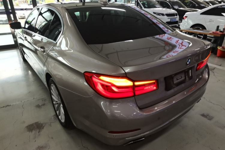 Used BMW 5 Series 2019 530Li xDrive Luxury Package Rear Left 45 Deg