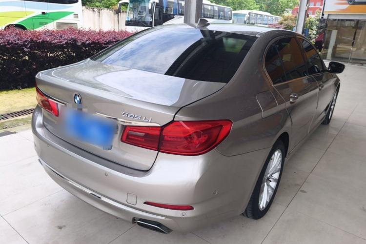 Used BMW 5 Series 2019 525Li Luxury Package Rear Right 45 Deg