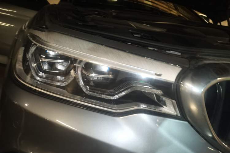 Used BMW 5 Series 2019 530i M Sport Package Right Front Headlight