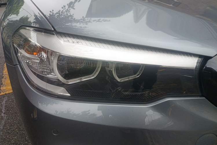 Used BMW 5 Series 2019 Restyled 525i M Sport Package Right Front Headlight