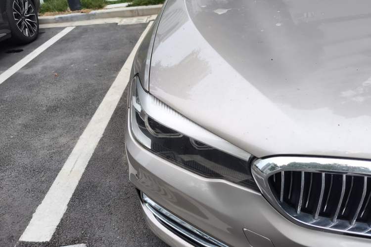 Used BMW 5 Series 2019 530Li Leading Model Luxury Package Right Front Headlight