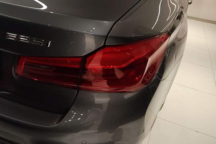 Used BMW 5 Series 2019 525i M Sport Package Right Rear Taillight