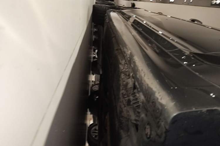 Used BMW 5 Series 2019 525i M Sport Package Right Side Sill