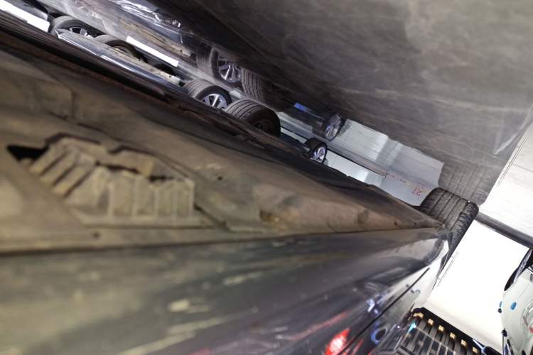 Used BMW 5 Series 2019 525i M Sport Package Right Side Sill