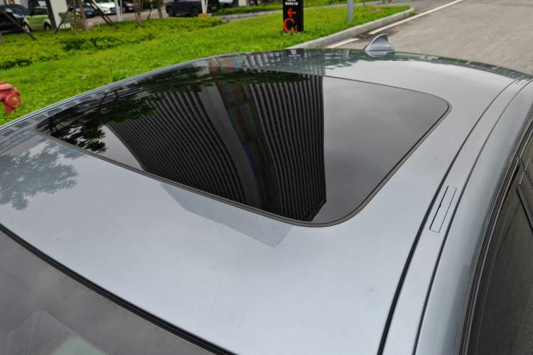 Used BMW 5 Series 2019 Restyled 525i M Sport Package Roof