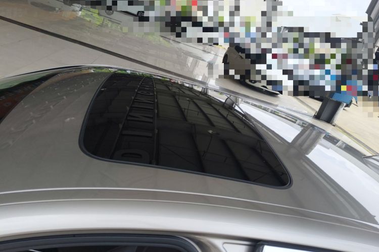 Used BMW 5 Series 2019 525Li Luxury Package Roof