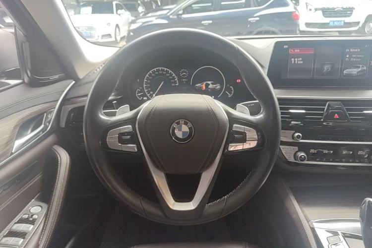 Used BMW 5 Series 2019 530Li Leading Model Luxury Package Steering Wheel