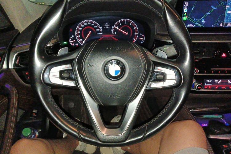 Used BMW 5 Series 2019 530Li Luxury Edition Premium Package Steering Wheel