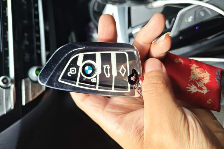 Used BMW 5 Series 2019 530i M Sport Package Vehicle Key