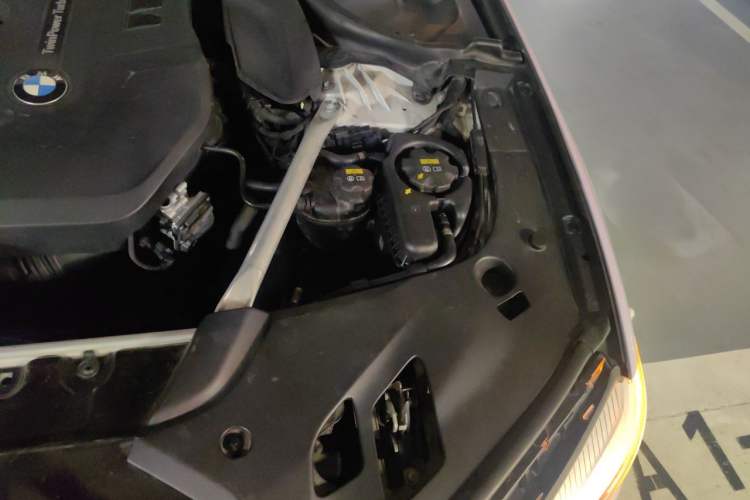 Used BMW 5 Series 2019 Restyled 525Li M Sport Package Engine Bay Left