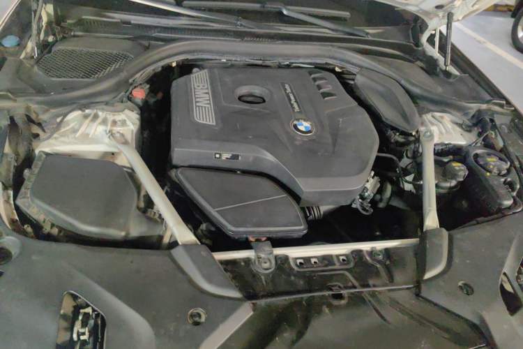 Used BMW 5 Series 2019 Restyled 525Li M Sport Package Engine Bay