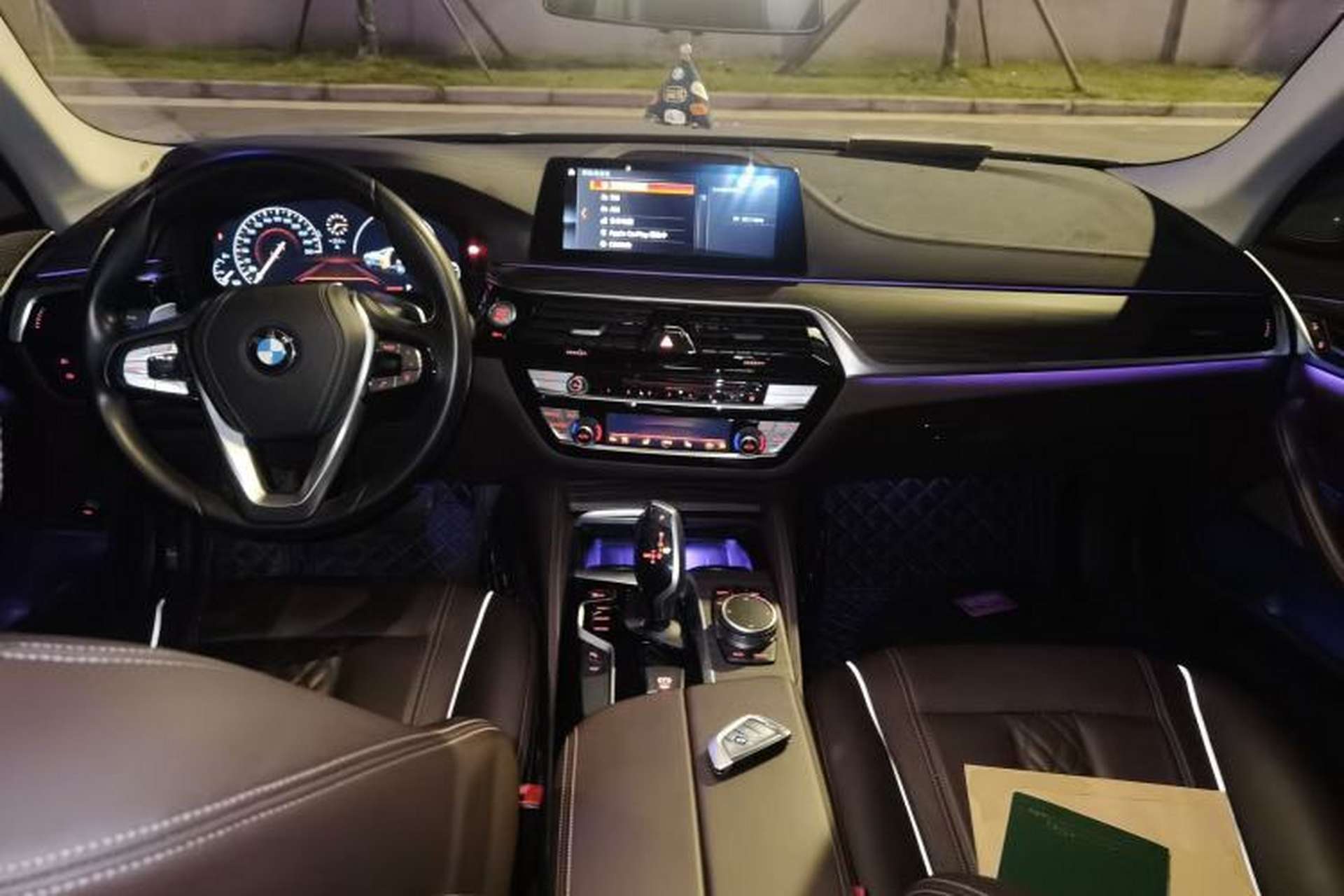 Used BMW 5 Series 2019 530Li Luxury Edition Premium Package Center Console