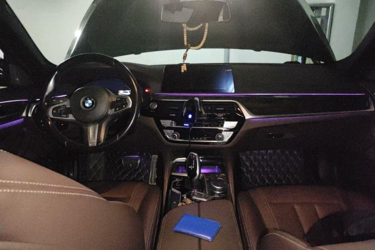 Used BMW 5 Series 2019 525Li M Sport Package Center Console