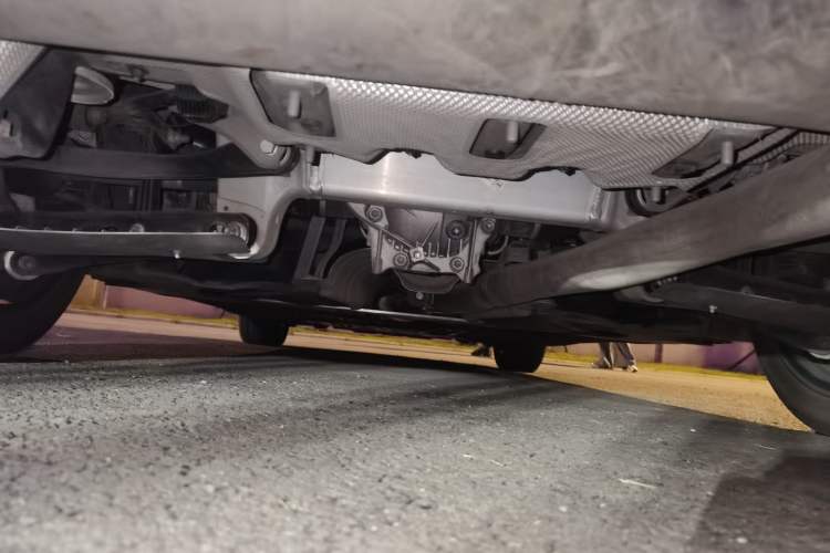 Used BMW 5 Series 2019 530Li Luxury Edition Premium Package Chassis Rear