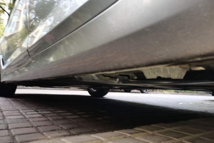 Used BMW 5 Series 2019 530Li Leading Model Luxury Package Chassis Rear Left
