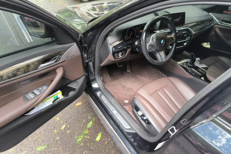 Used BMW 5 Series 2019 525Li M Sport Package Driver Seat