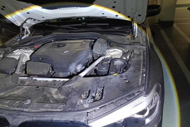 Used BMW 5 Series 2019 525Li M Sport Package Engine Bay Left