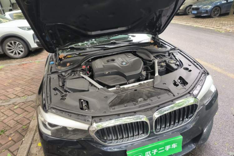 Used BMW 5 Series 2019 525Li M Sport Package Engine Bay Right