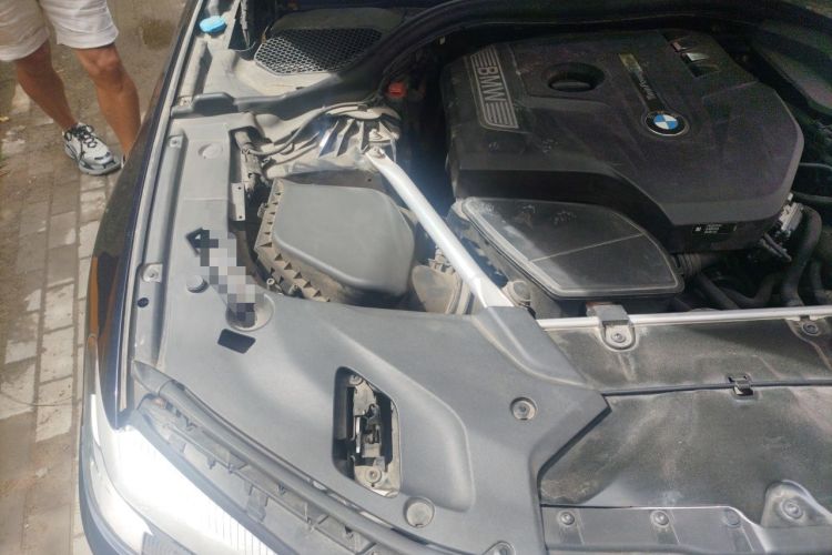 Used BMW 5 Series 2019 525i M Sport Package Engine Bay Right