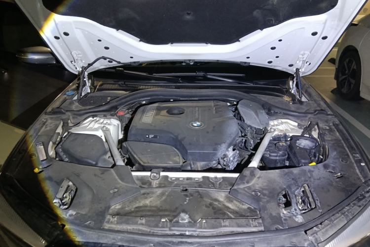 Used BMW 5 Series 2019 525Li M Sport Package Engine Bay