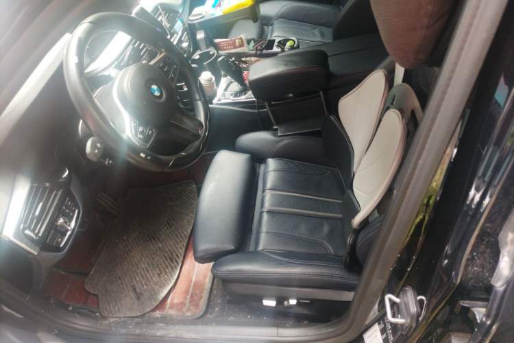 Used BMW 5 Series 2019 525i M Sport Package Left Front Seat