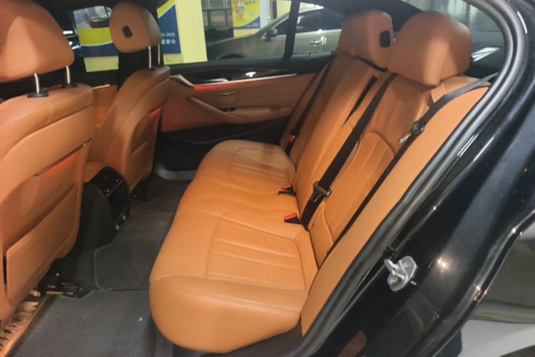 Used BMW 5 Series 2019 530Li Leading Model M Sport Package Left Rear Seat