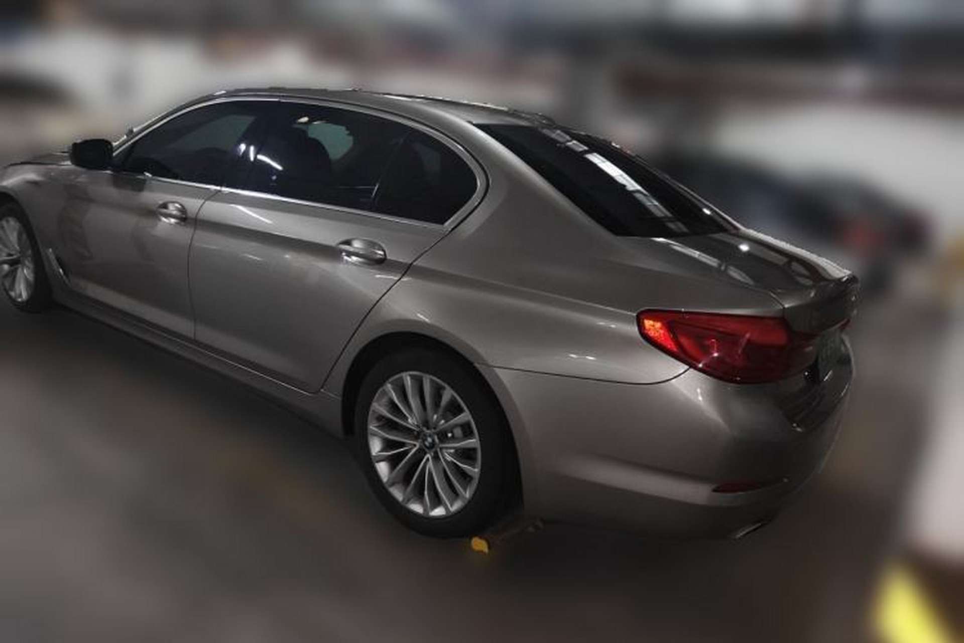 Used BMW 5 Series 2019 530Li Leading Model Luxury Package Rear Left 45 Deg