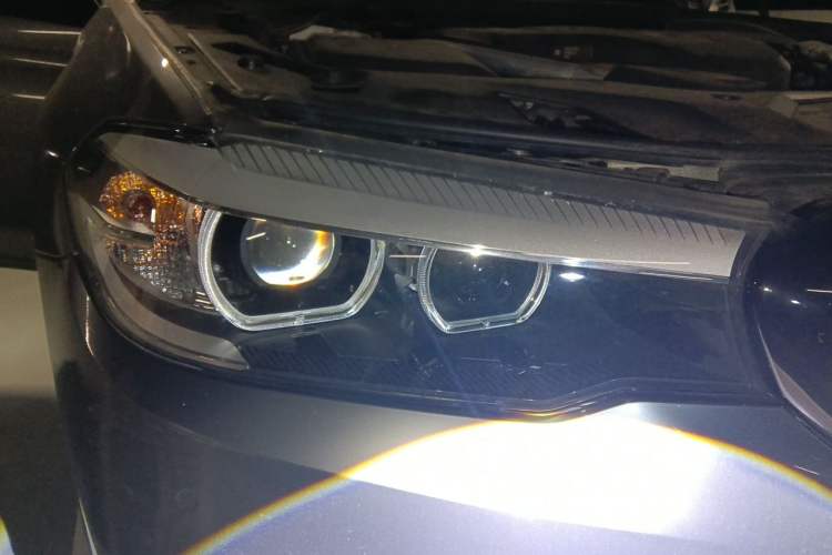 Used BMW 5 Series 2019 525Li M Sport Package Right Front Headlight