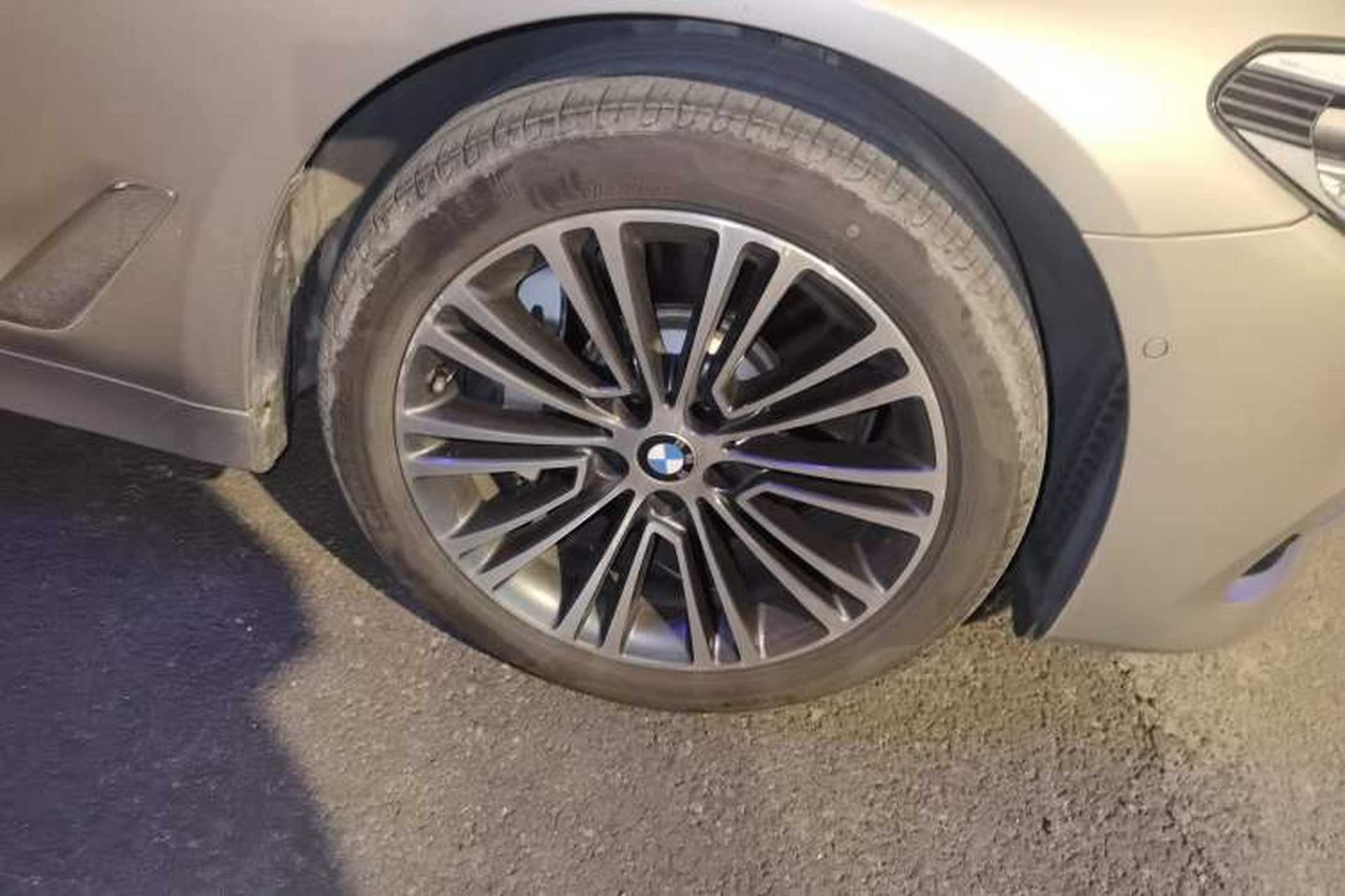 Used BMW 5 Series 2019 530Li Luxury Edition Premium Package Right Front Wheel Hub
