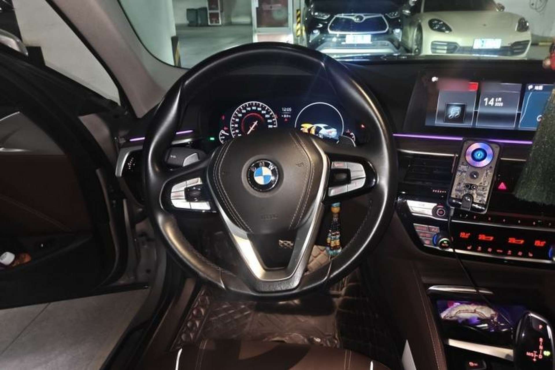 Used BMW 5 Series 2019 530Li Leading Model Luxury Package Steering Wheel