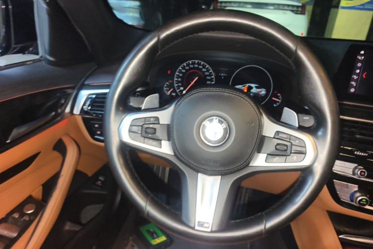 Used BMW 5 Series 2019 530Li Leading Model M Sport Package Steering Wheel
