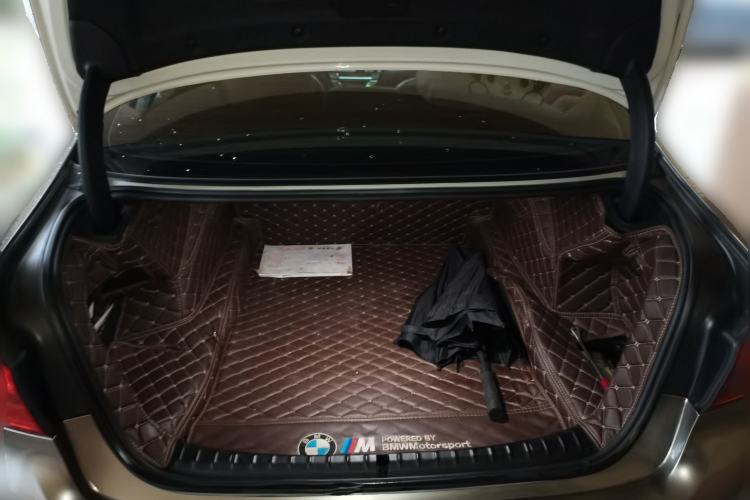 Used BMW 5 Series 2019 530Li Leading Model Luxury Package Trunk