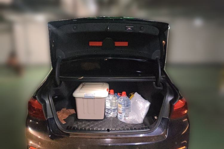 Used BMW 5 Series 2019 525Li M Sport Package Trunk
