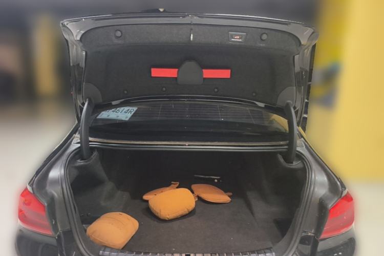 Used BMW 5 Series 2019 530Li Leading Model M Sport Package Trunk