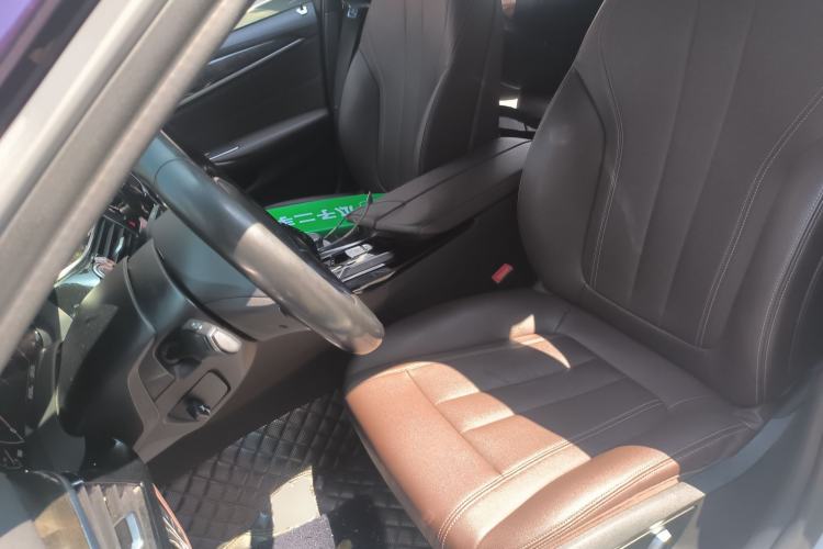 Used BMW 5 Series 2019 525Li M Sport Package Left Front Seat