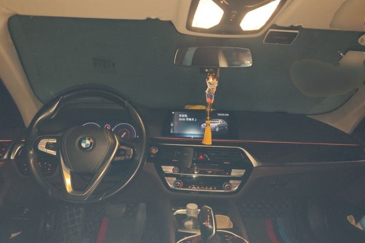 Used BMW 5 Series 2019 525Li Luxury Package Center Console